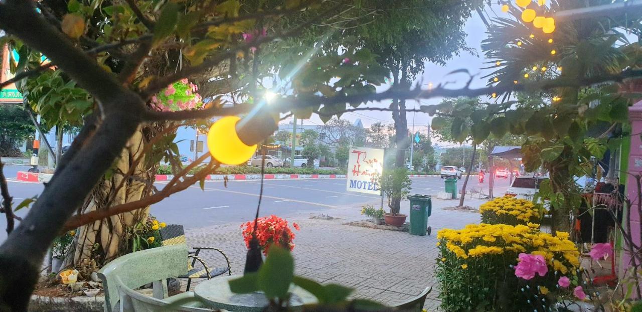 Thuy Hang Motel Лонгхай Экстерьер фото